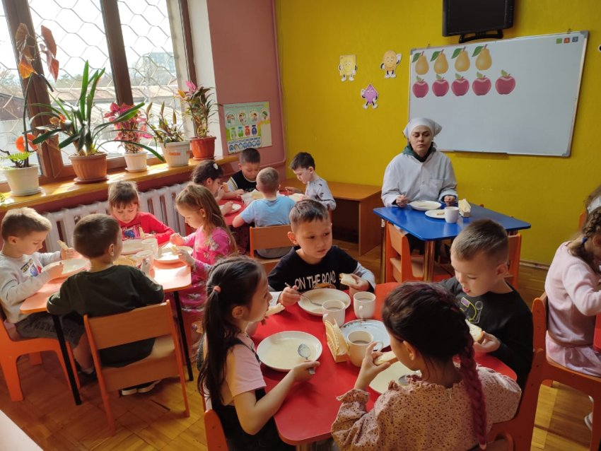 Завтрак с родителями предшкольная группа