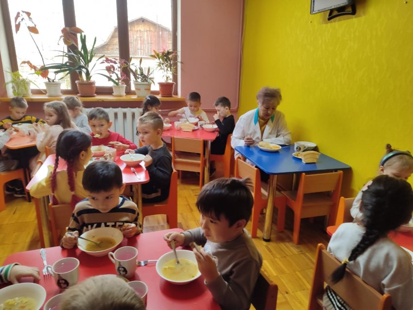 Обед с родителями  предшкольная группа